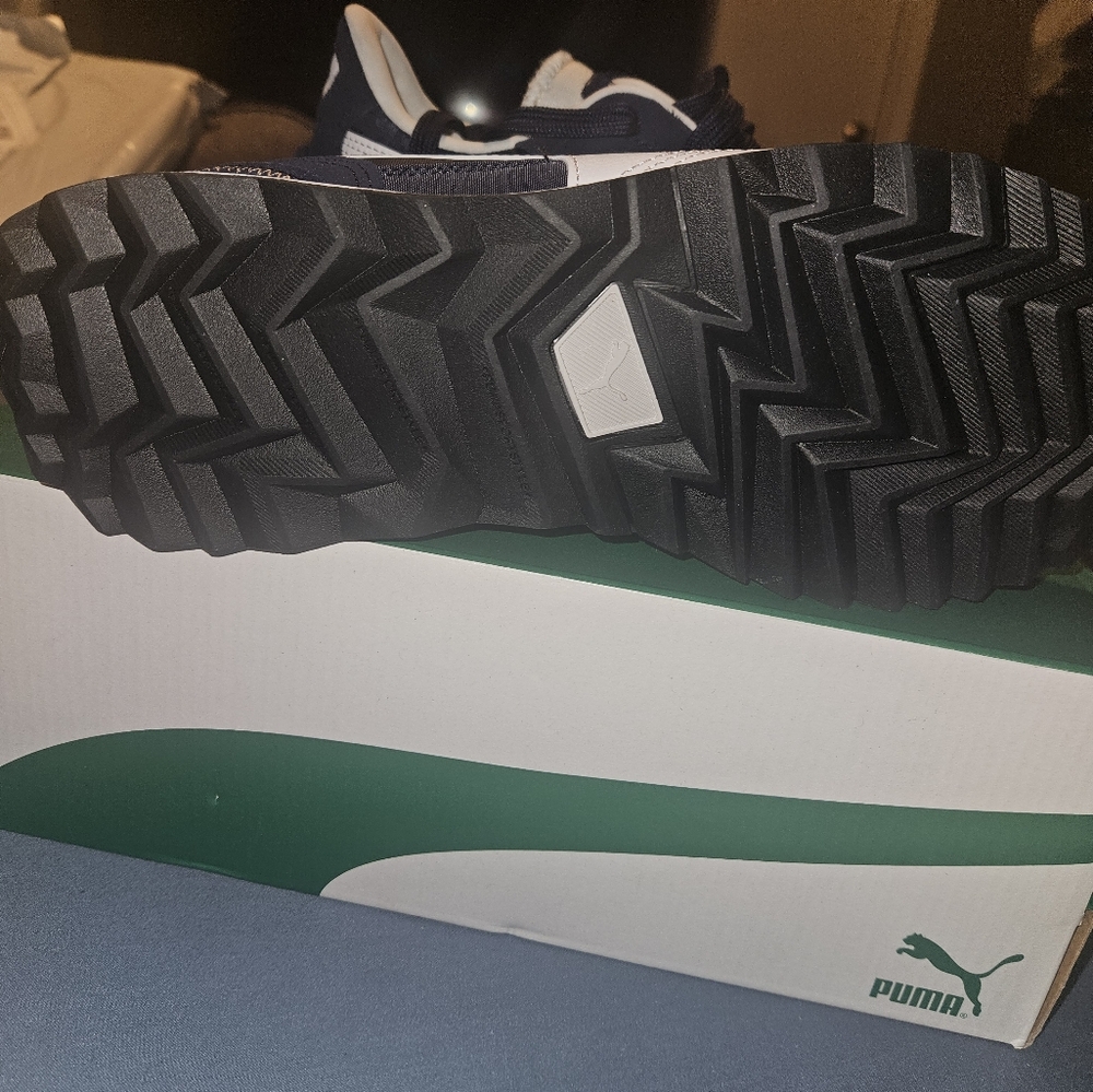 Puma - Picture 7 of 8